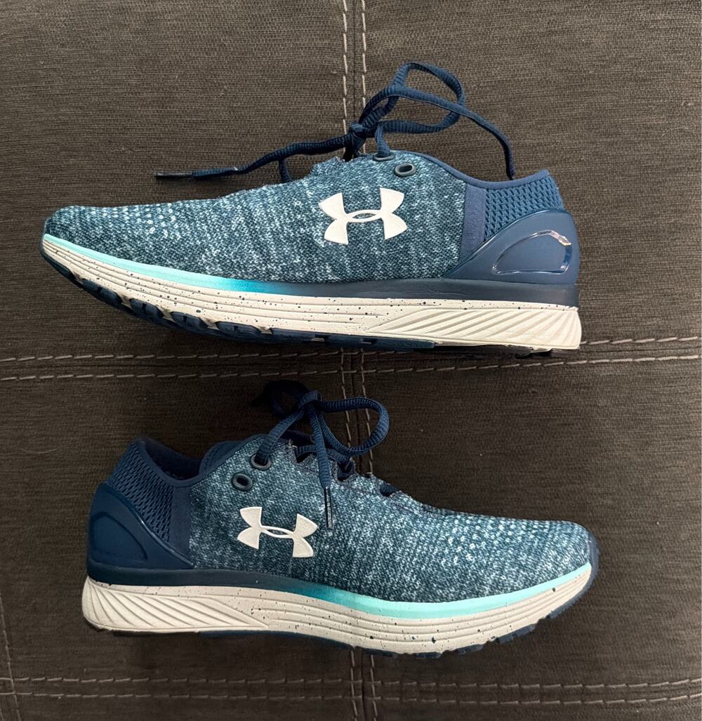 Excellent Condition Under Armour Charged Bandit 3 Athletic Shoes Size 7.5 Teal